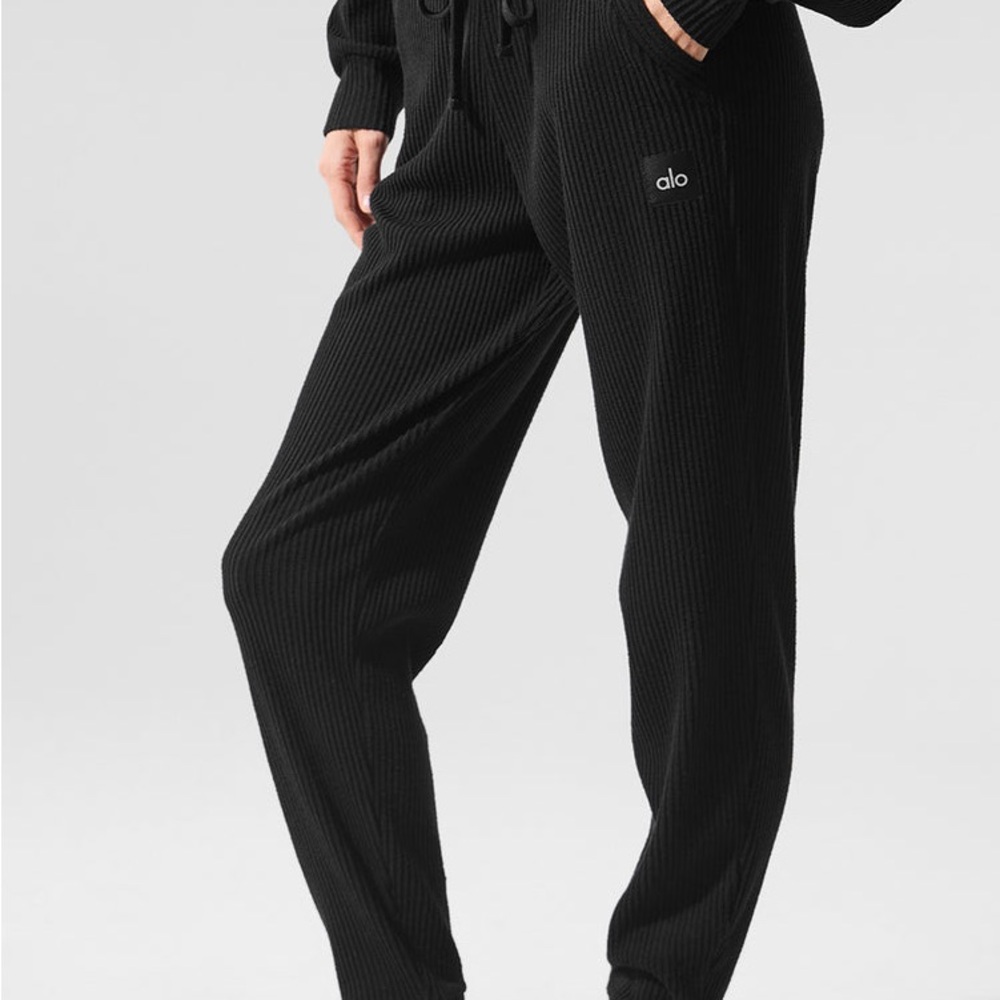 ALO Muse Yoga Women's Black Ribbed Joggers